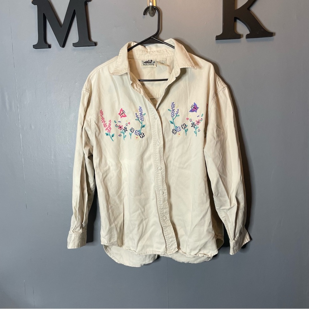 Northern‎ Reflections tan Embroidered Floral Button-Up Shirt 100% cotton size XL